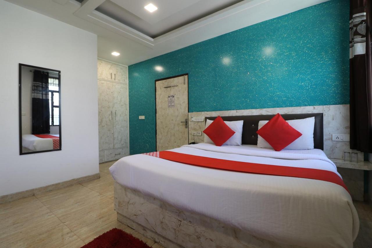 Hotel Airlift At Delhi Airport Нью-Дели Экстерьер фото