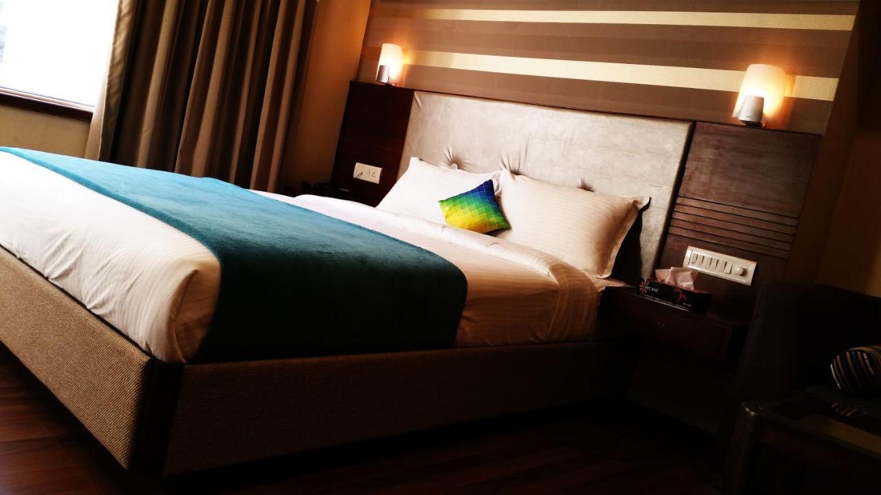 Hotel Airlift At Delhi Airport Нью-Дели Экстерьер фото